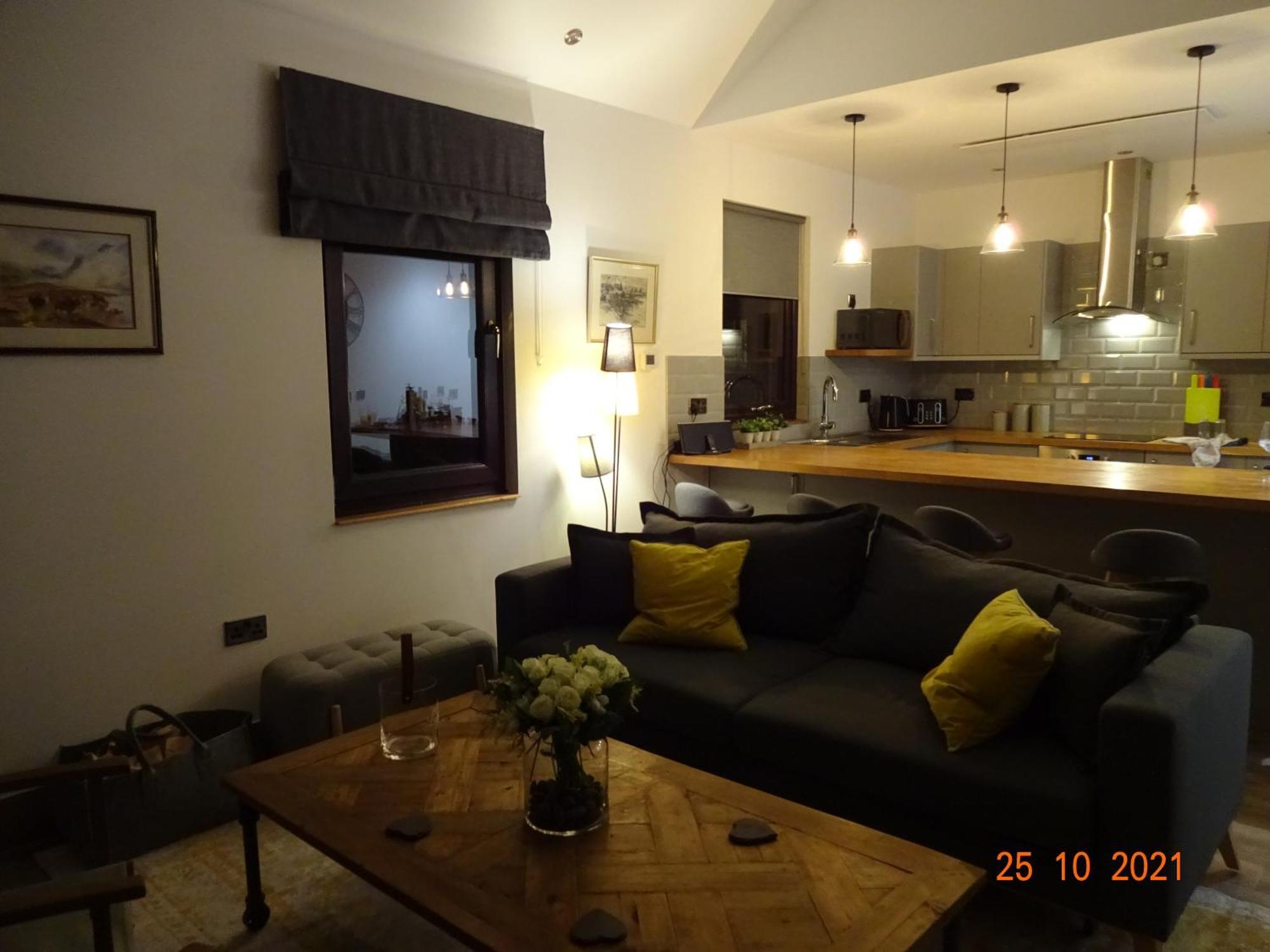 The Stables Near Glasgow Balmore Extérieur photo