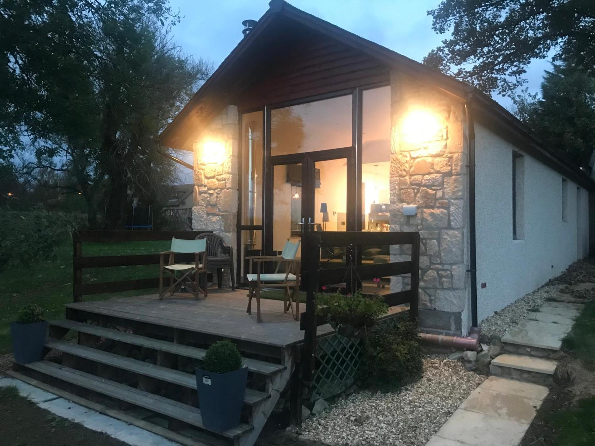 The Stables Near Glasgow Balmore Extérieur photo